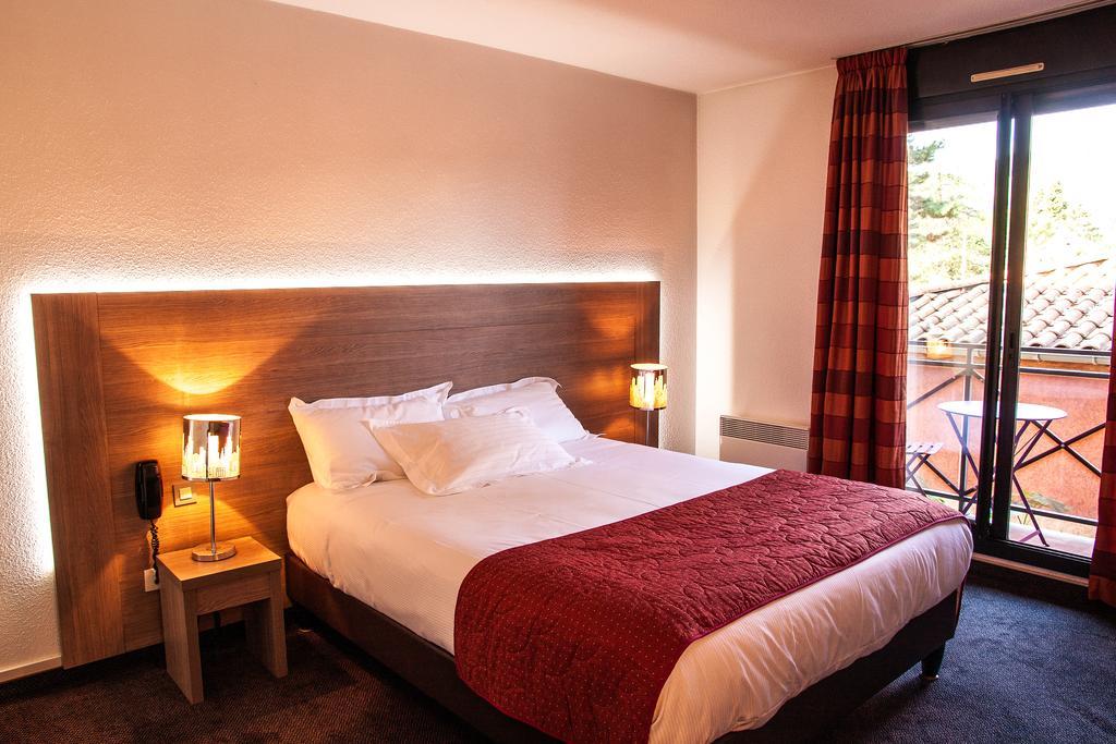 Hotel Les Amandiers 3*