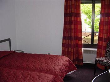 Les Amandiers Hotel 3*